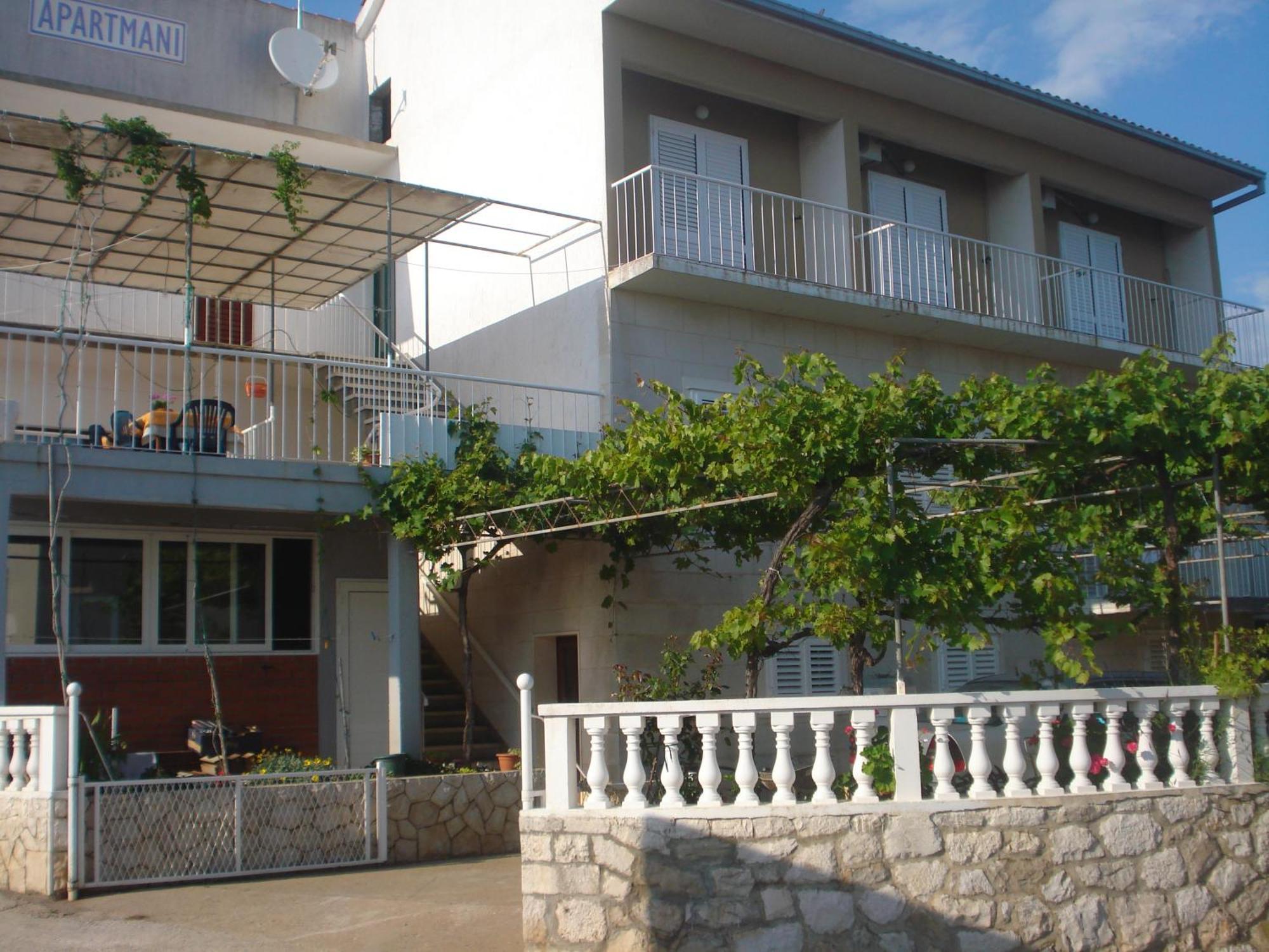 Apartments San Giorgio Sucuraj Bagian luar foto
